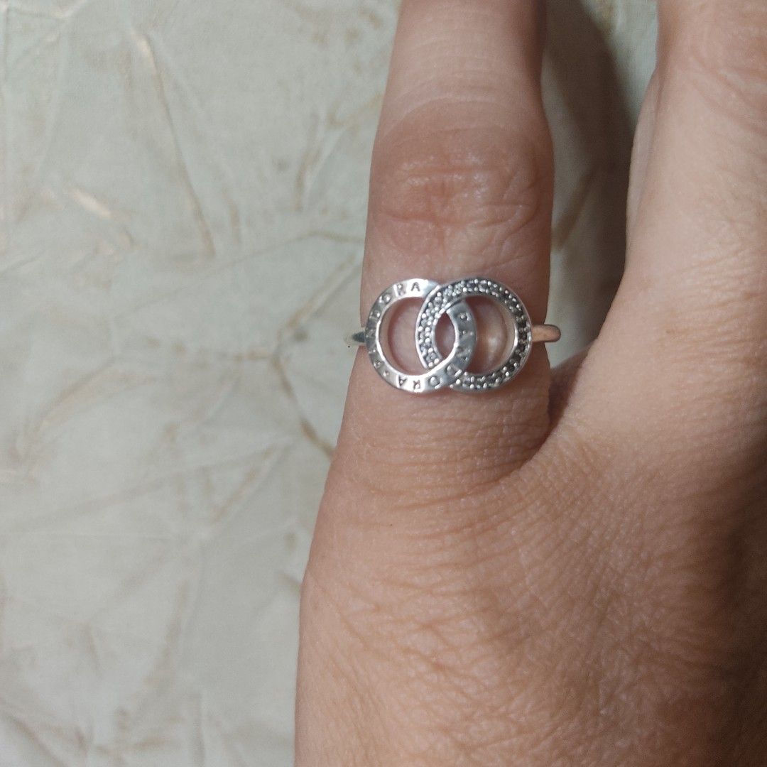 Pandora entwined outlet circles ring
