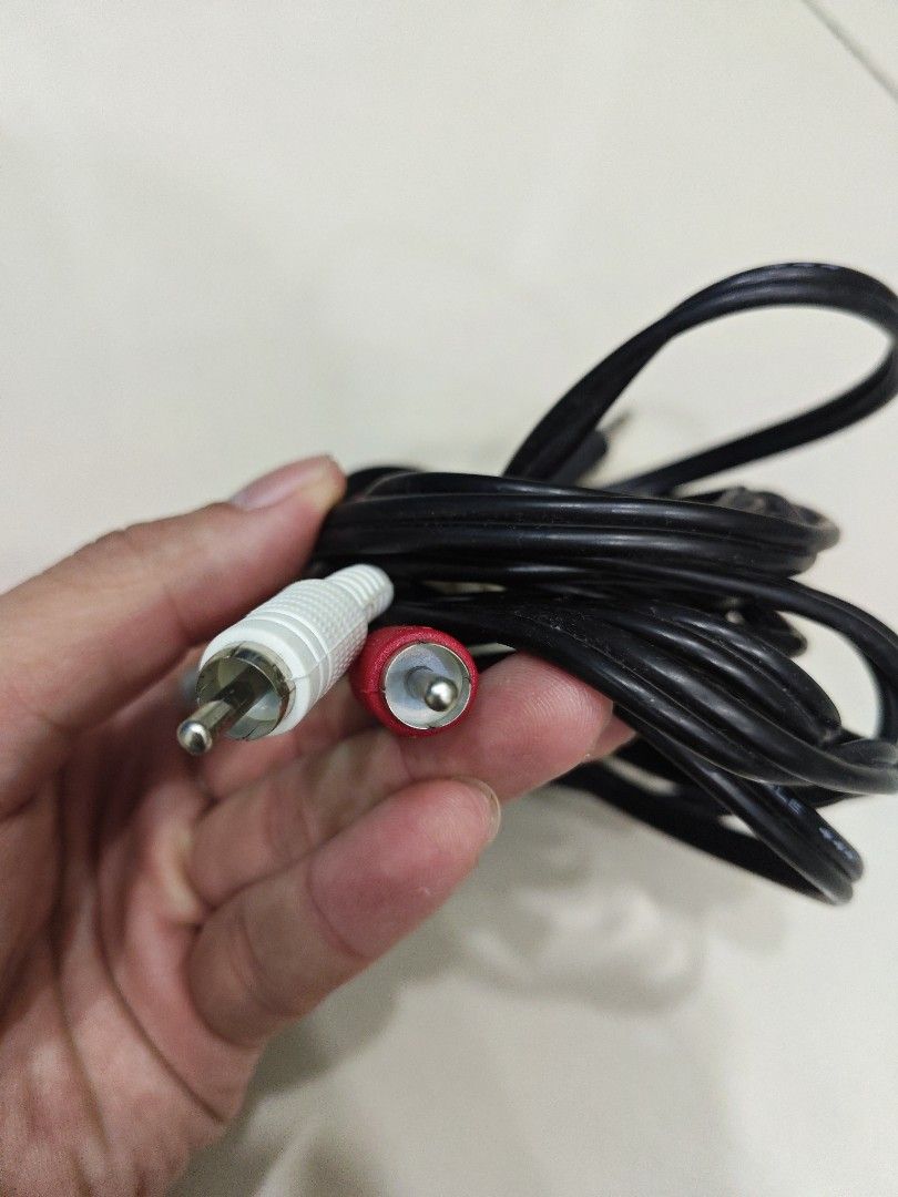 Pc speaker cable 2m length, Computers & Tech, Parts & Accessories