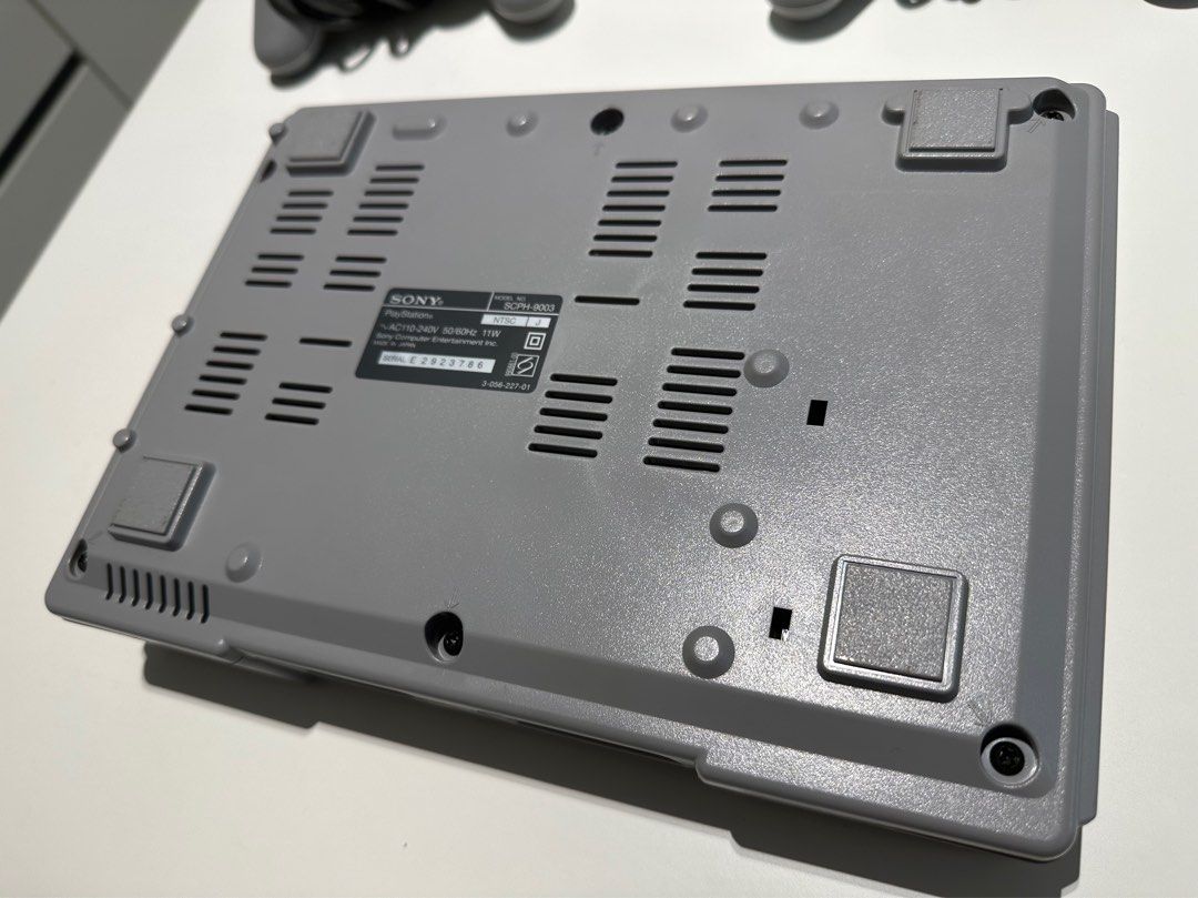 PlayStation 1 (SCPH-9003) 全套連盒, 電子遊戲, 電子遊戲機