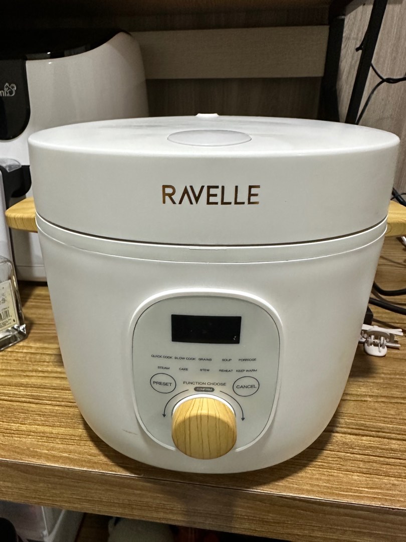 Ravelle Digital Rice Cooker 2 Liter on Carousell
