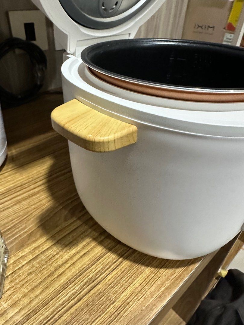 Ravelle Digital Rice Cooker 2 Liter on Carousell