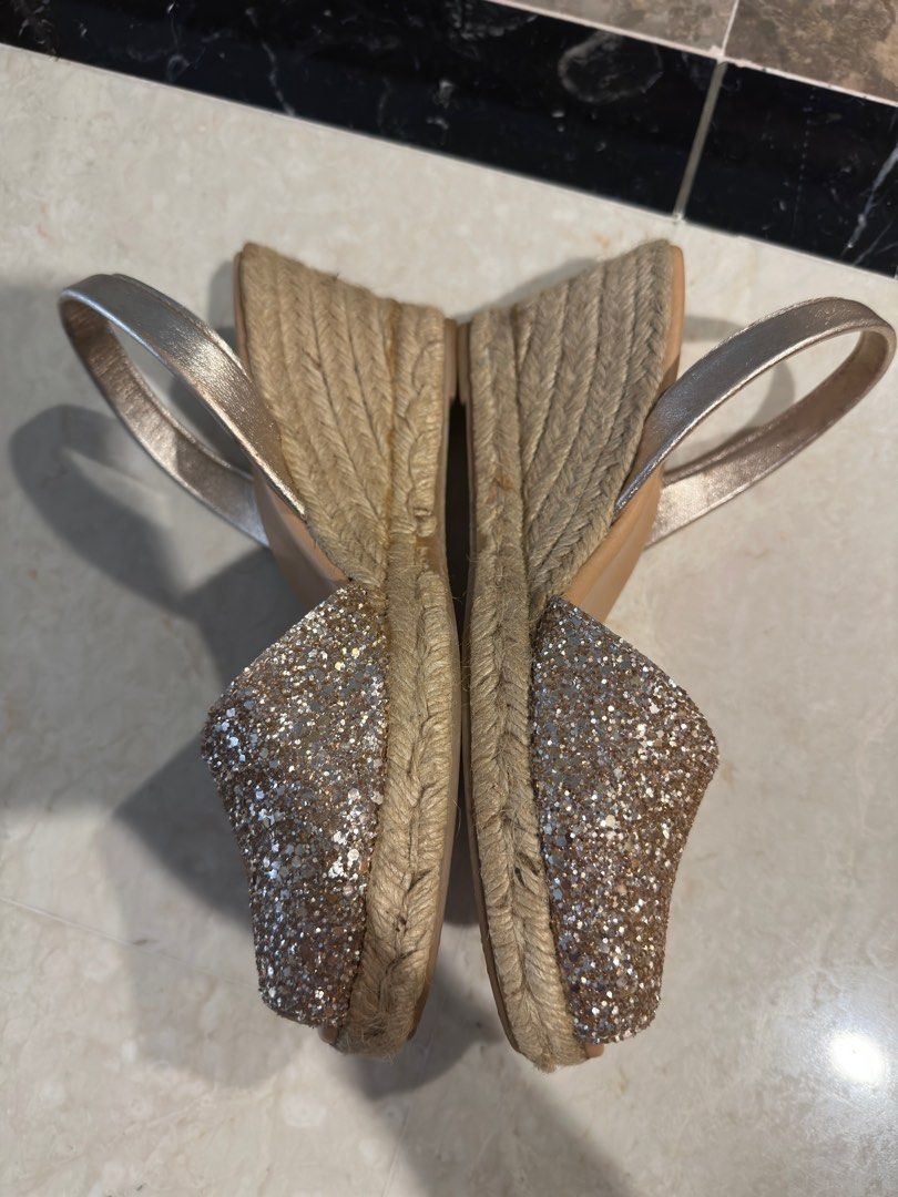 Gold sparkle clearance wedges