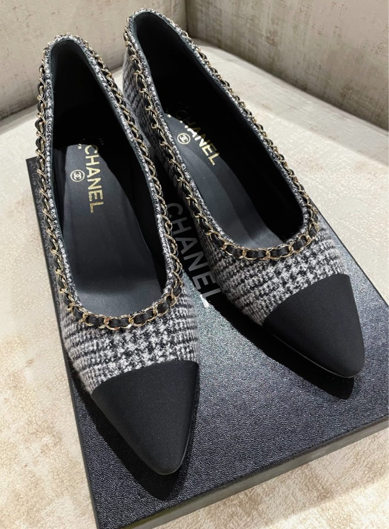 SALE AUTHENTIC CHANEL HEELS