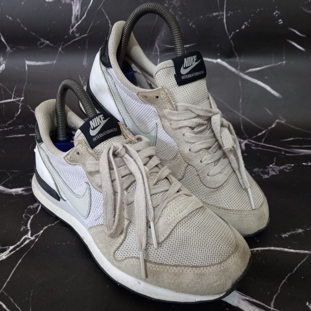 Nike internationalist discount china