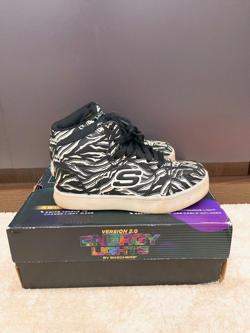Skechers swipe deals