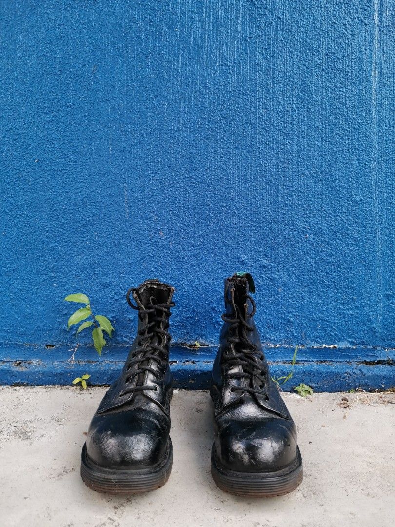 Solovair steel top toe boots