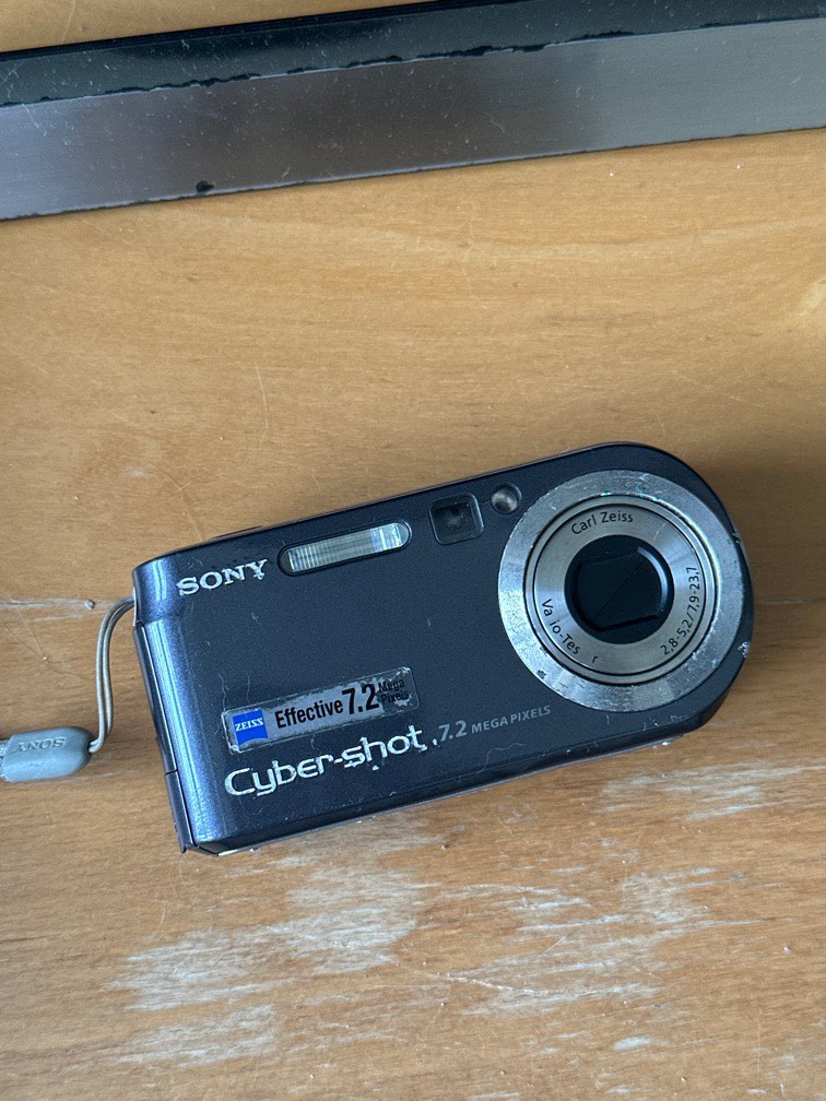 Sony cybershot dsc p200, 攝影器材, 相機 Carousell