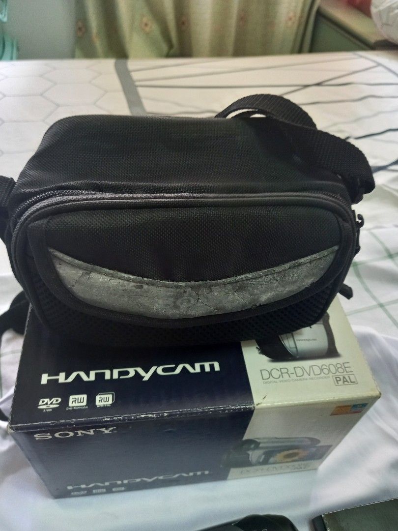 Sony Handycam DCR DVD608E 40x optical with memory stick Cannot record