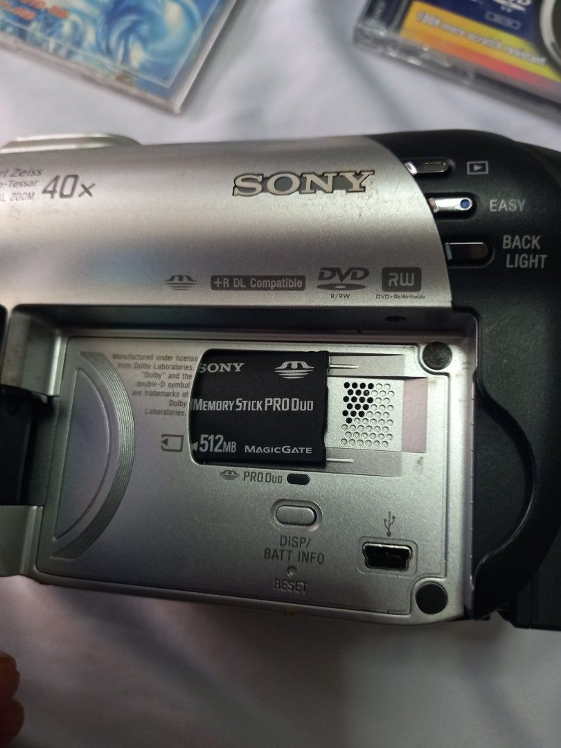 Sony Handycam DCR DVD608E 40x optical with memory stick Cannot record