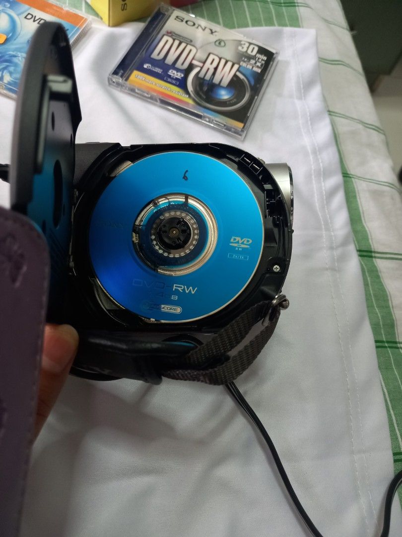 Sony Handycam DCR DVD608E 40x optical with memory stick Cannot record