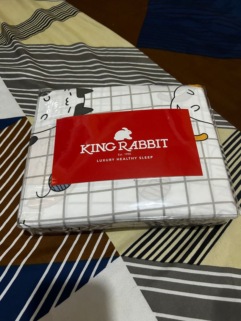 Sprei king rabbit on Carousell