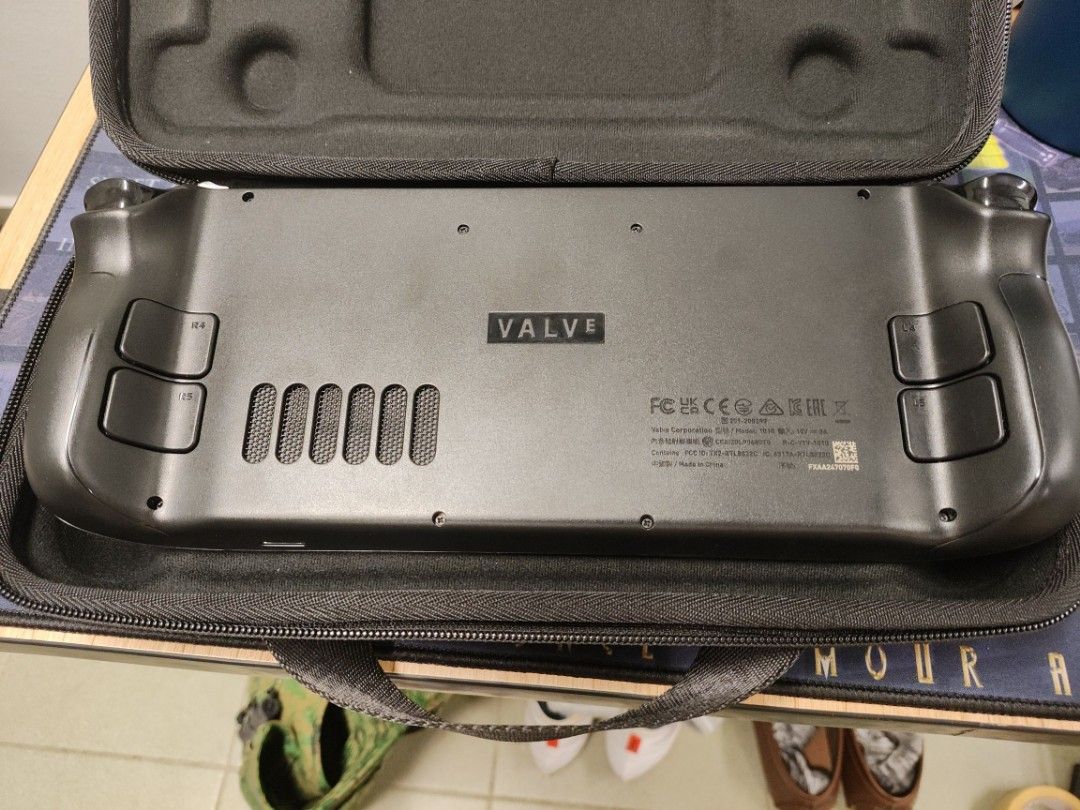 Steamdeck 1TB, Video Gaming, Video Game Consoles, Others on Carousell