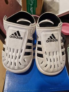 (Category: ) located in . Submitted by yuxi246 (Listing ID 1236181544, Image 1). Description: .