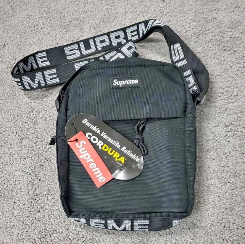 Sling bag pria supreme clearance
