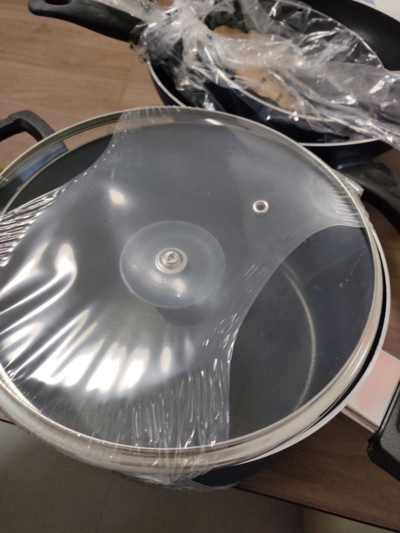 Tefal cookware (NOT INDUCTION compatible and NO BOX), Furniture & Home