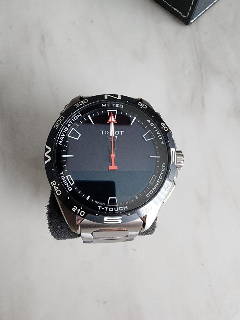 Tissot hybrid top