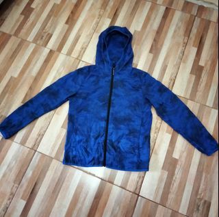 Uniqlo camo pocatable jaket