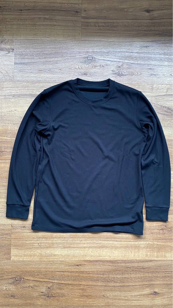 NEW Uniqlo Charcoal Gray Heattech Shirt Men Small S Heat Tech T