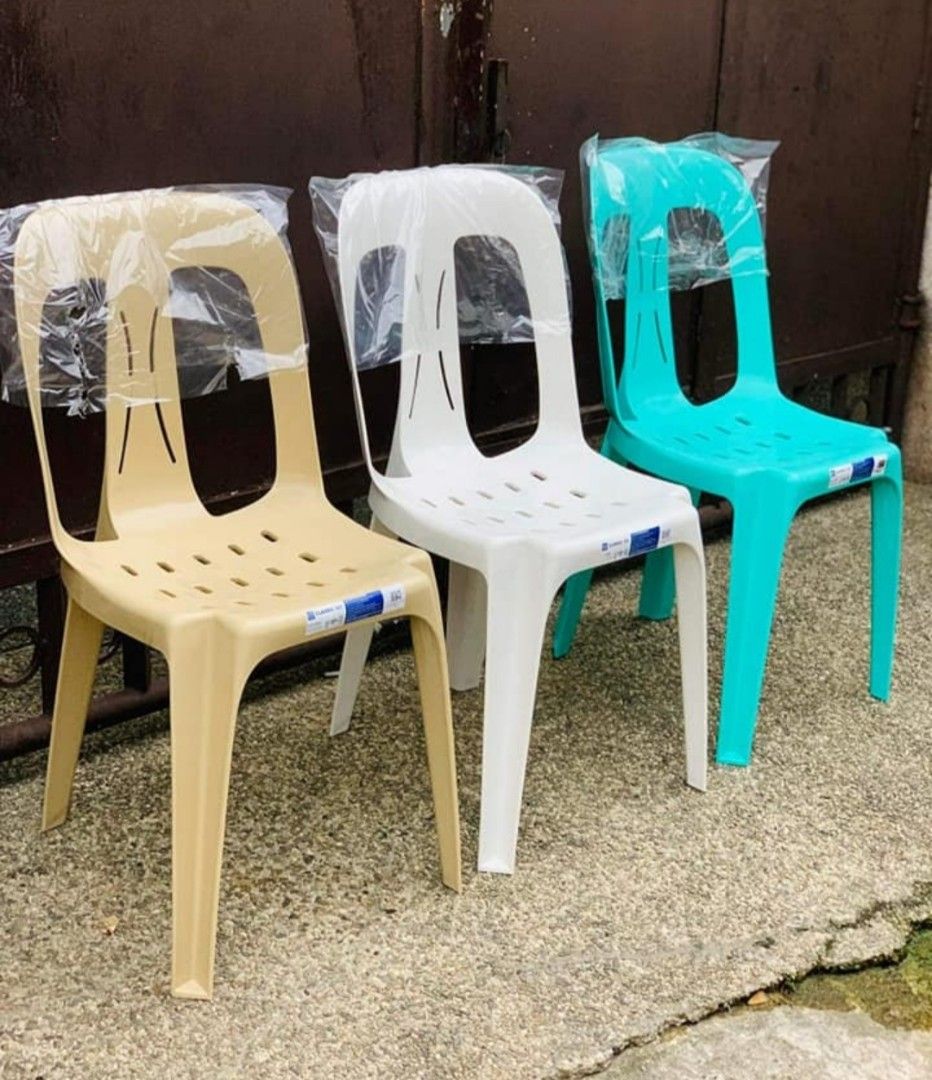 Uratex Classic 101 Monoblock Chair