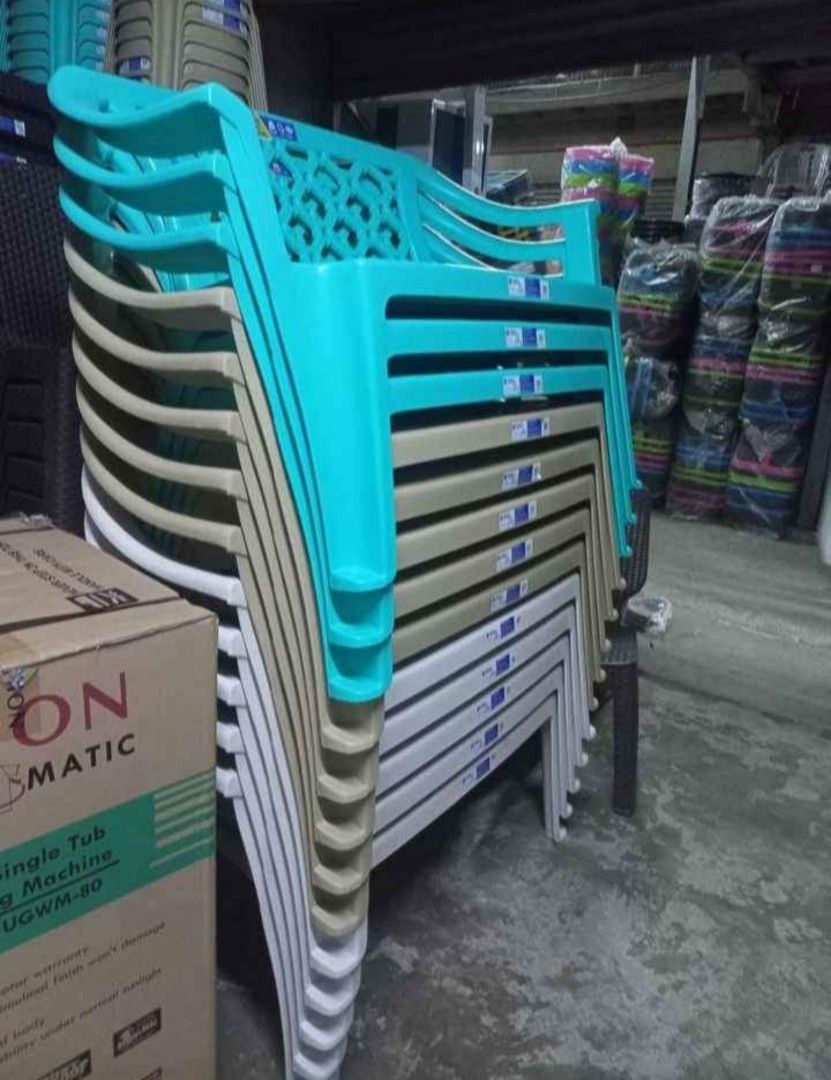 Uratex Loveseat Monoblock Chair on Carousell