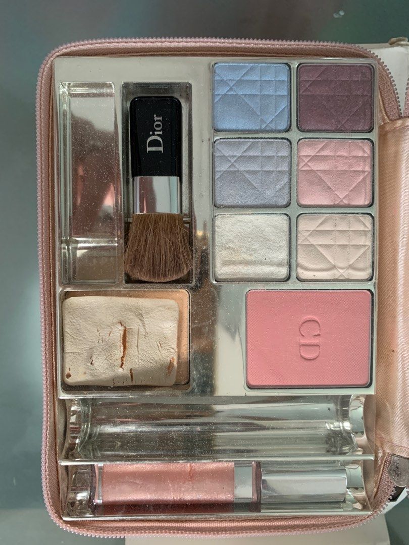 Used Dior makeup set w box and w damage outside, Beauty & Personal