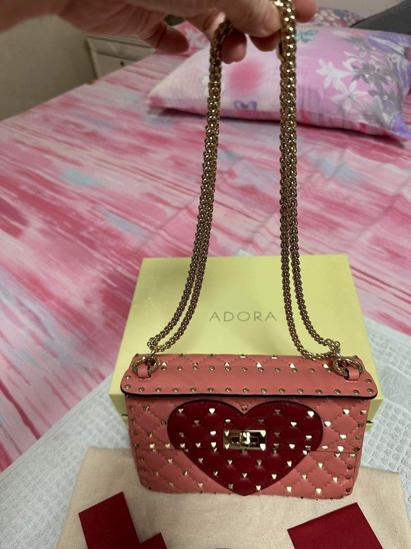 Valentino Garavani Heart Rockstud Spike Pink Shoulder Bag