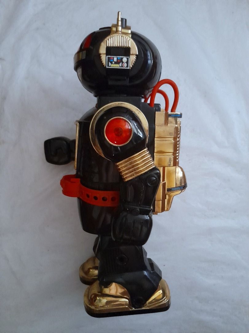 Vintage 1985 Cheng Ching Toys Space Warrior Robot Made in Taiwan
