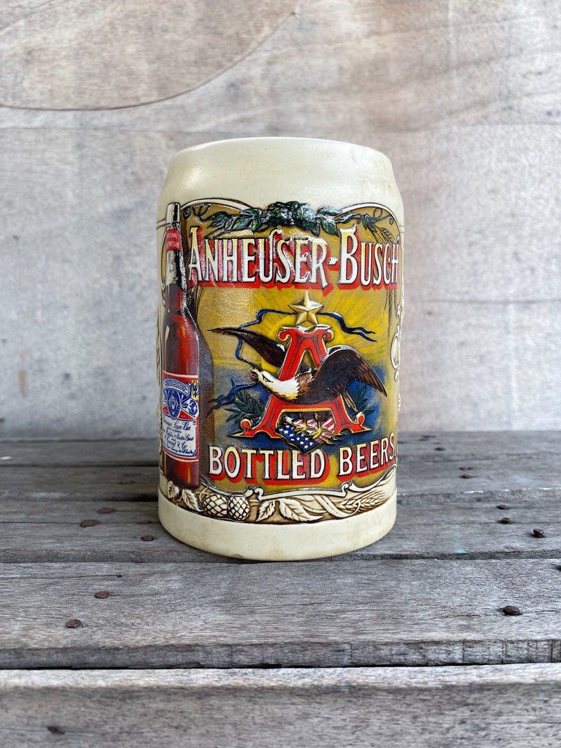 (Vintage) 1991 Budweiser Collector Series Ceramic Bottled Beer