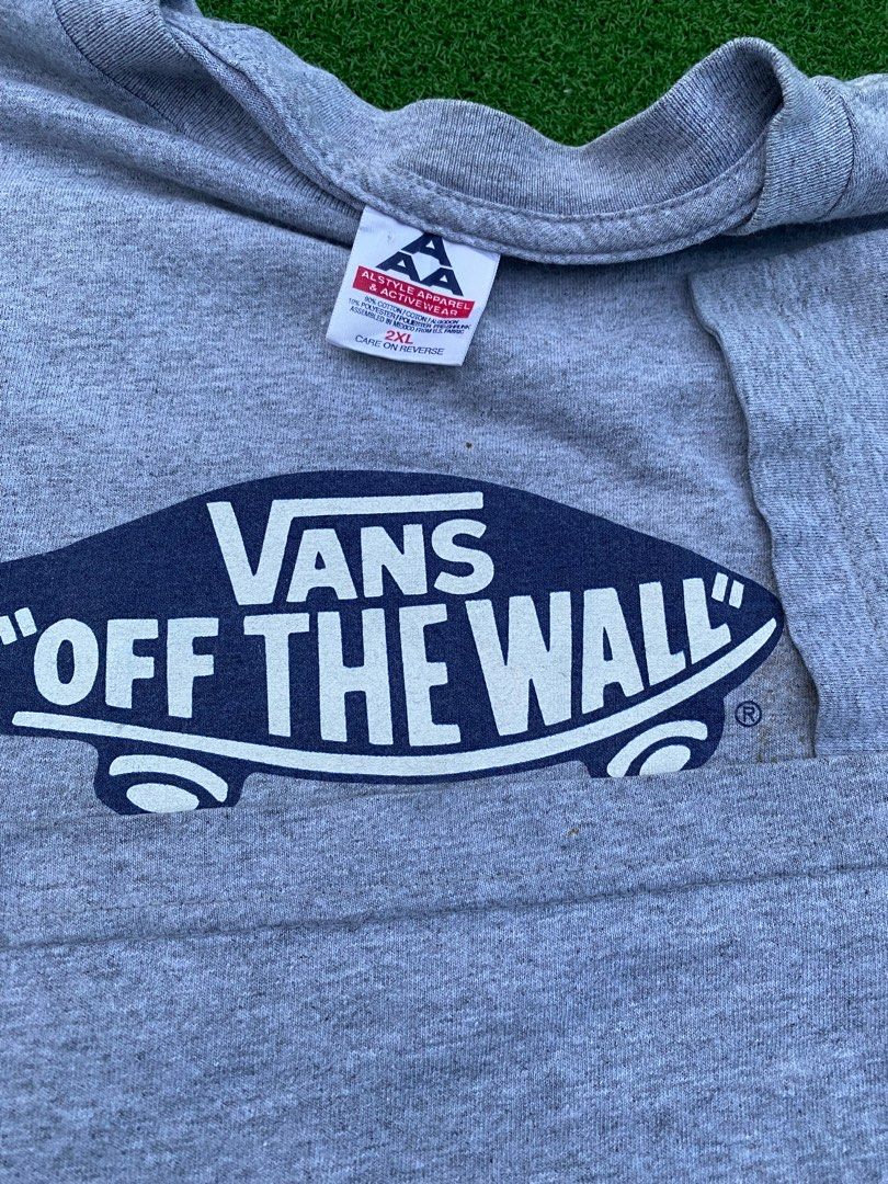 Vans off 2025 the wall tag