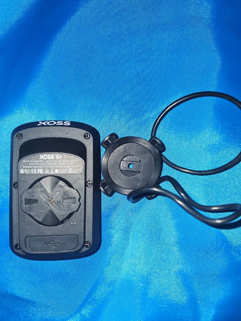 XOSS G+ bicycle meter speedometer speed reading, Sports Equipment