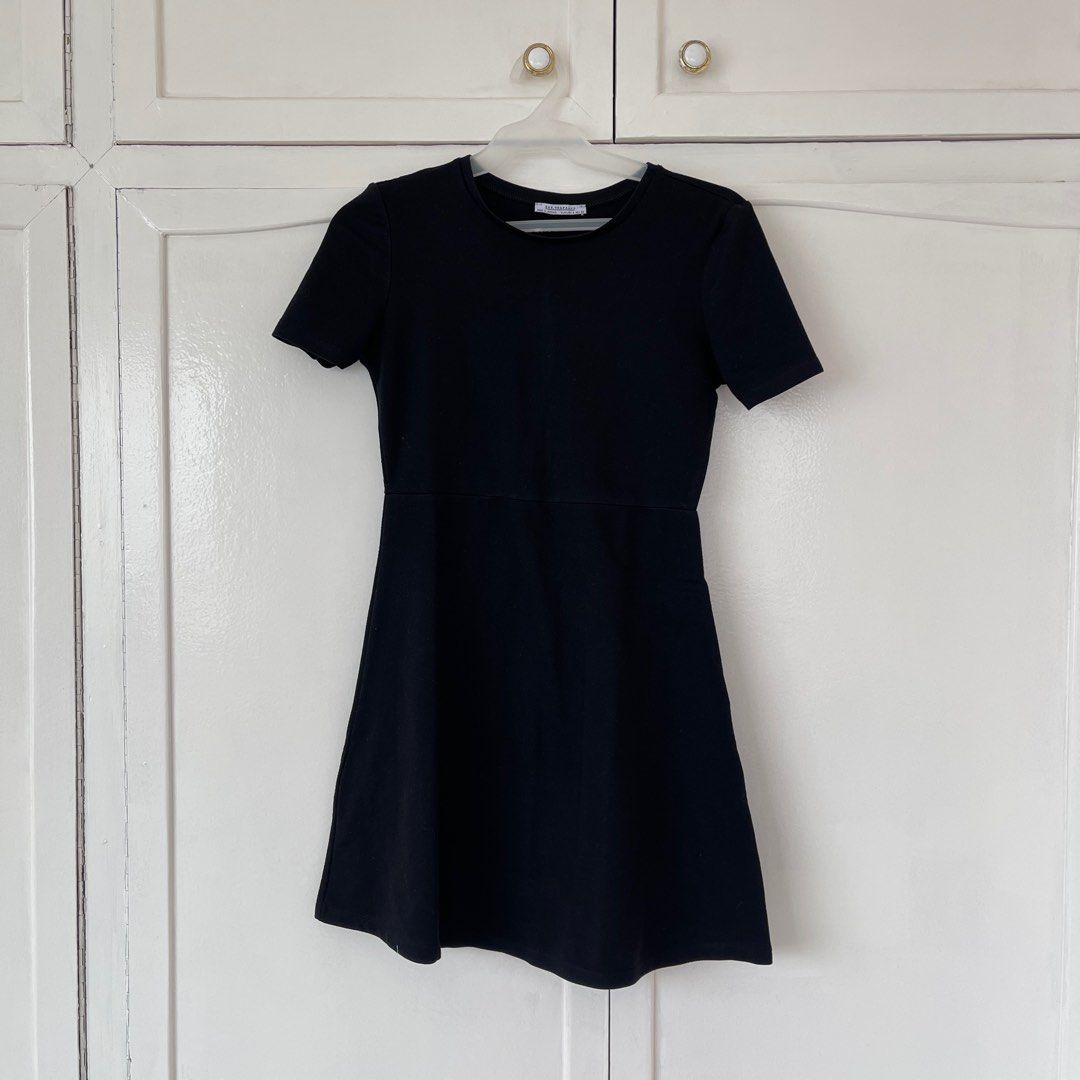 ZARA black dress (Category: Dresses) located in Tanay. Submitted by __muted (Listing ID 1236237076, Image 1). Description: Rarely worn.