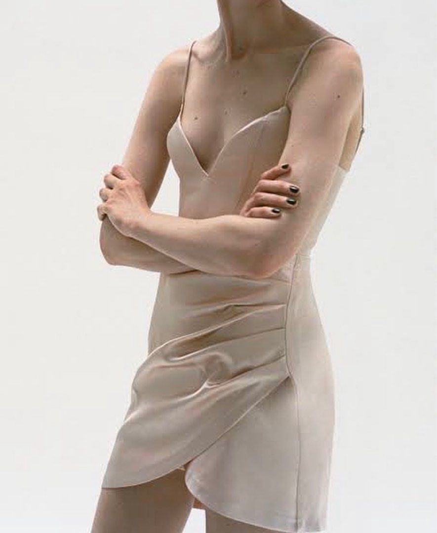 Zara Short Satin Dress (Category: Dresses) located in Aringay. Submitted by joanab (Listing ID 1236194794, Image 1). Description: Brand new with tag from UK 🇬🇧 Legit Zara item.