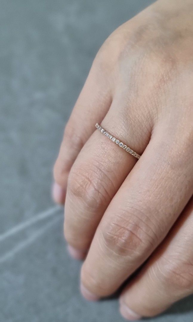 18k saudi eternity ring (realgold) (Category: Rings) located in Pasig City. Submitted by lively08_29 (Listing ID 1236376386, Image 2). Description: ✔️ 💯% Real Gold ✔️ 💯% Pawnable 👍 Light weight 1 gram sf shoulder by buyer lbc courier.