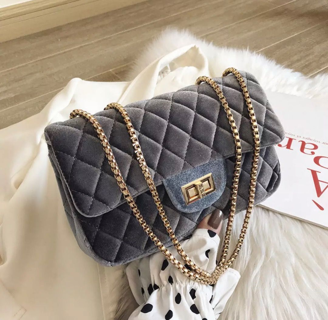 2.55 GREY QUILTED BAG With GOLD CHAIN Women s Fashion Bags