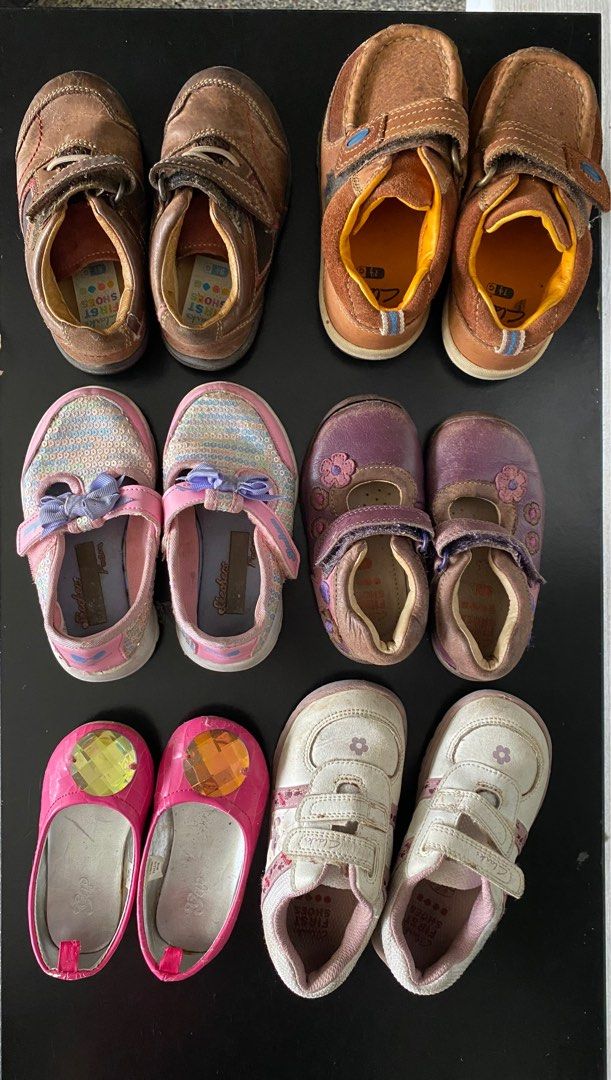 4 Clarks 1 Sketches Babies Kids Babies Kids Fashion on Carousell