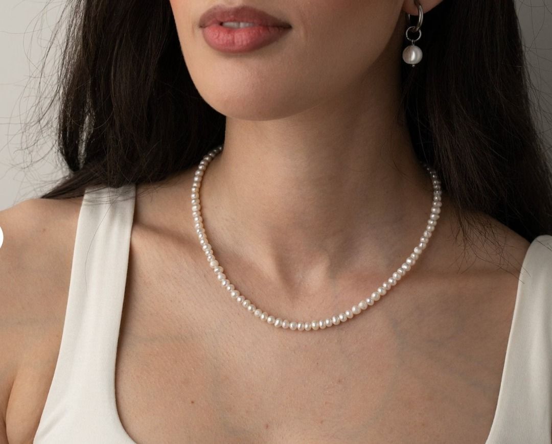 Adjustable pearl choker discount
