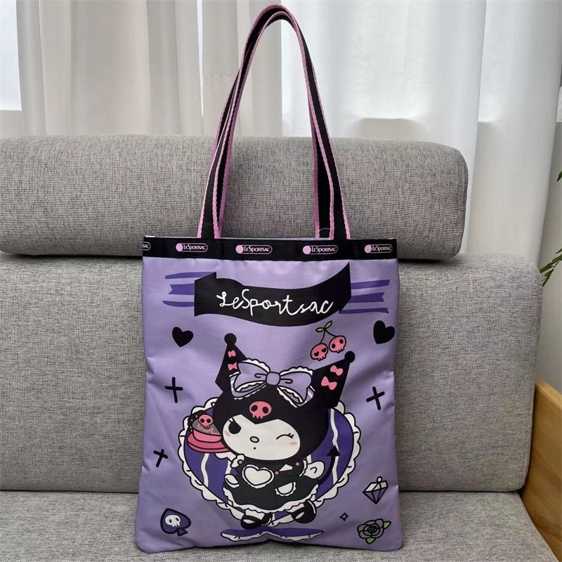 【LeSportsac】MY MELODY KUROMI BOW LARGE EMERALD TOTE LeSportsac x My Melody Kuromi Collection
