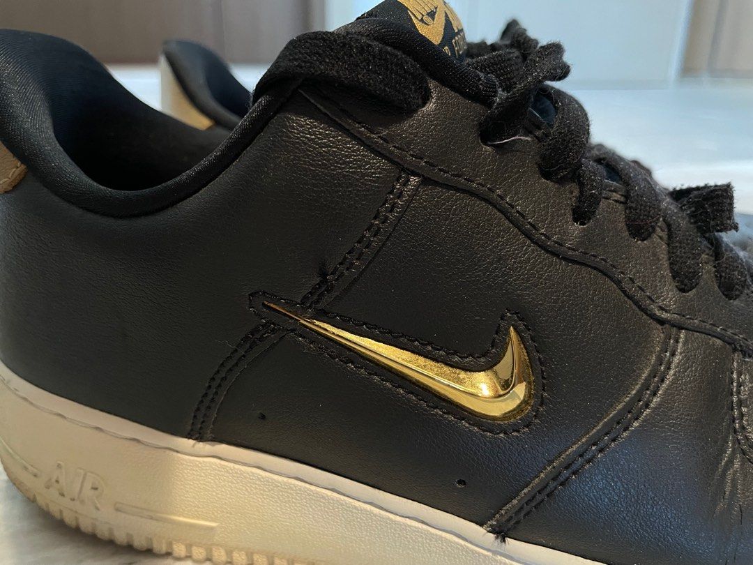 Nike Air Force 1 '07 LV8 Jewel Metallic Gold