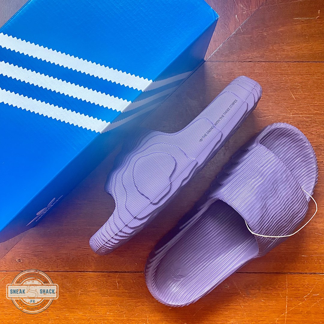 Adidas adilette purple slides deals