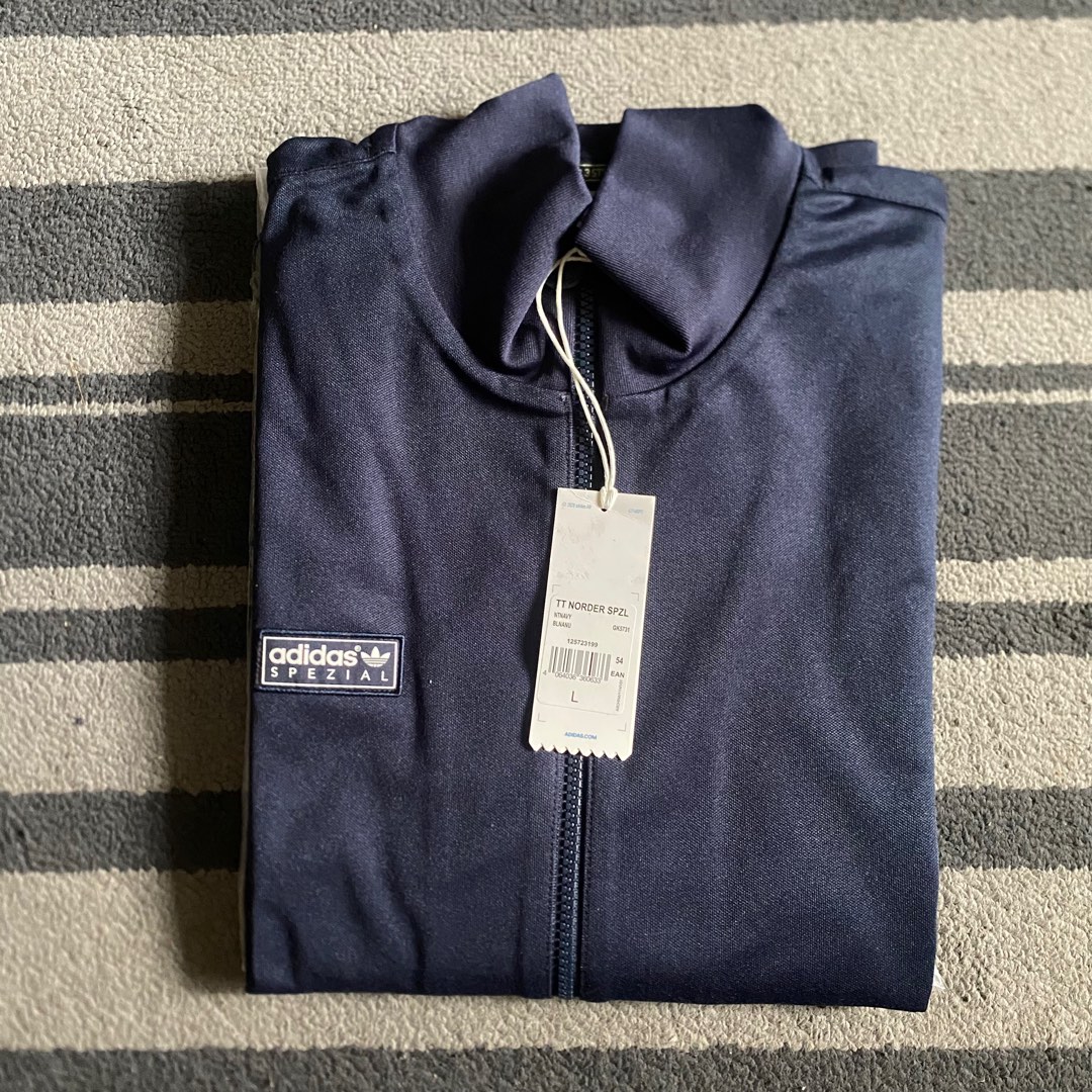 Track an adidas order store