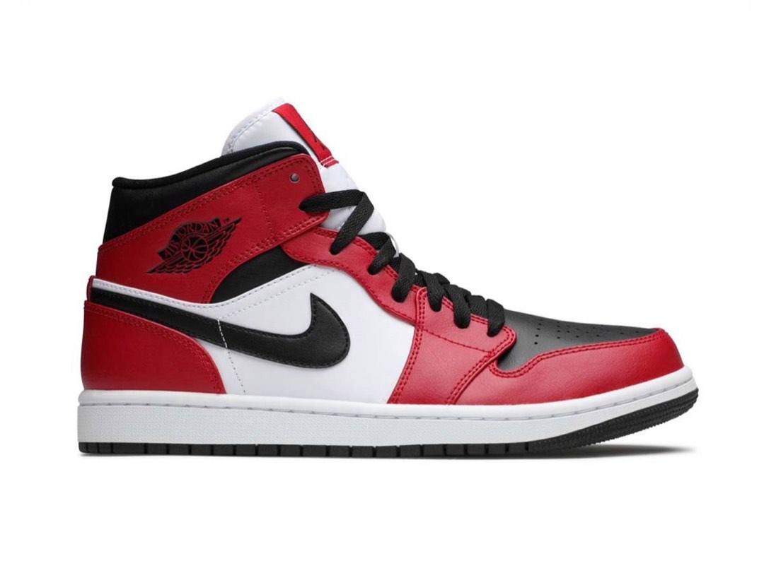Air Jordan 1 Mid Chicago Black Toe Men s Fashion Footwear Sneakers on Carousell