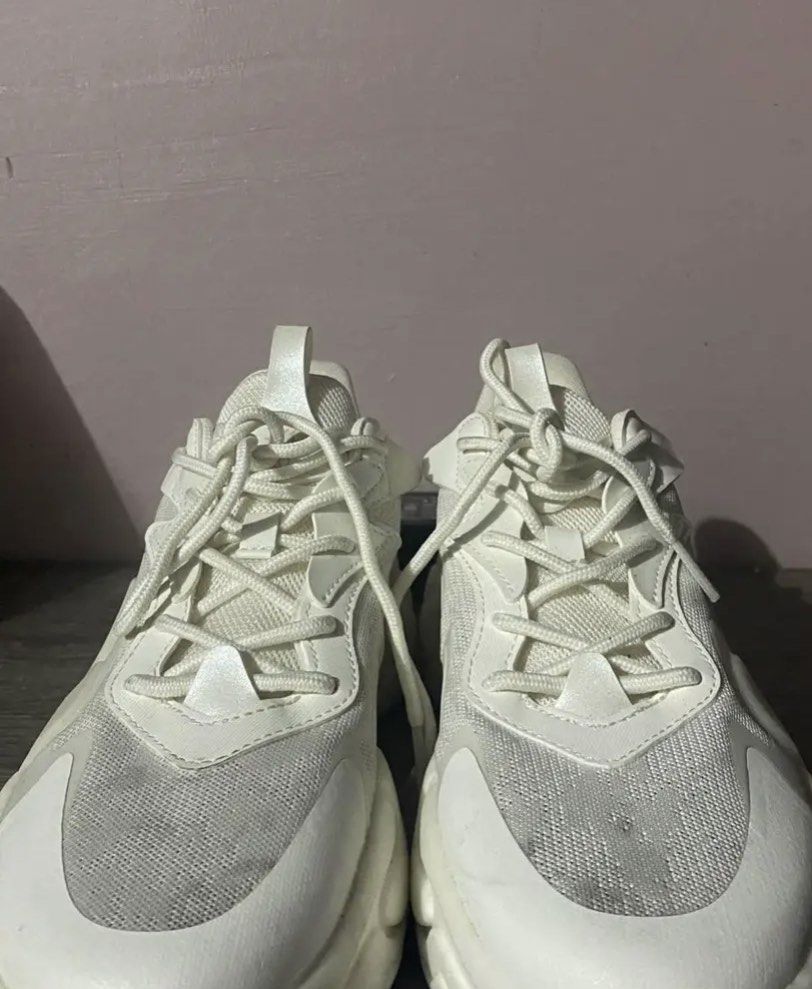 Anta Rubber Shoes on Carousell