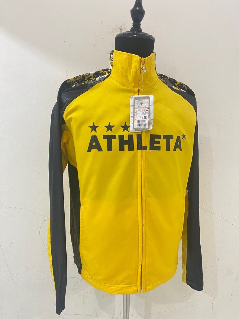 athleta windbreaker m size Men s Fashion Activewear on Carousell