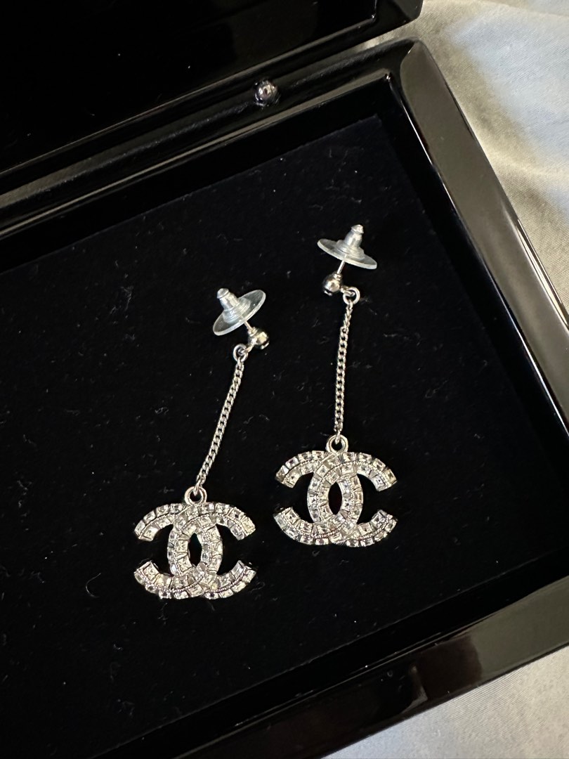 Authentic Chanel Classic Dangling Earrings SHW, Luxury, Accessories on  Carousell