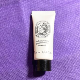 (Category: ) located in . Submitted by vanityboutique (Listing ID 1236382713, Image 1). Description: .