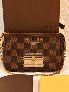 (Category: ) located in . Submitted by kulilayfinds (Listing ID 1236385299, Image 1). Description: .