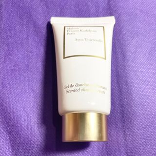 (Category: ) located in . Submitted by vanityboutique (Listing ID 1236417216, Image 1). Description: .