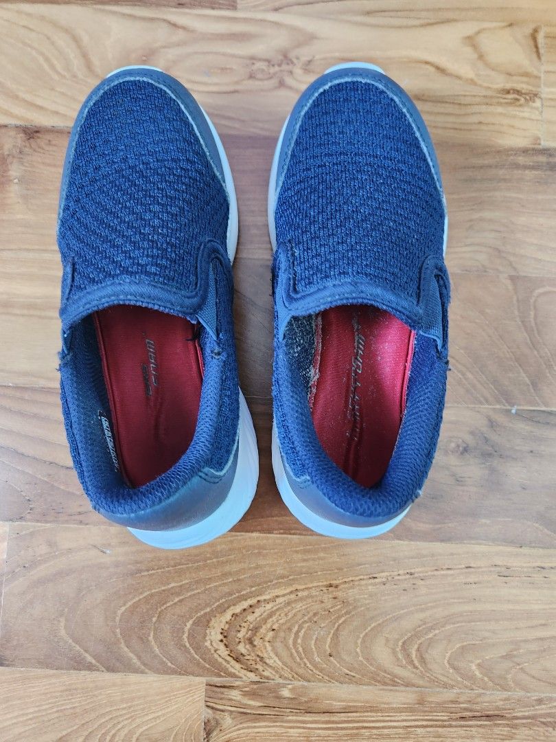 sketchers boys shoes