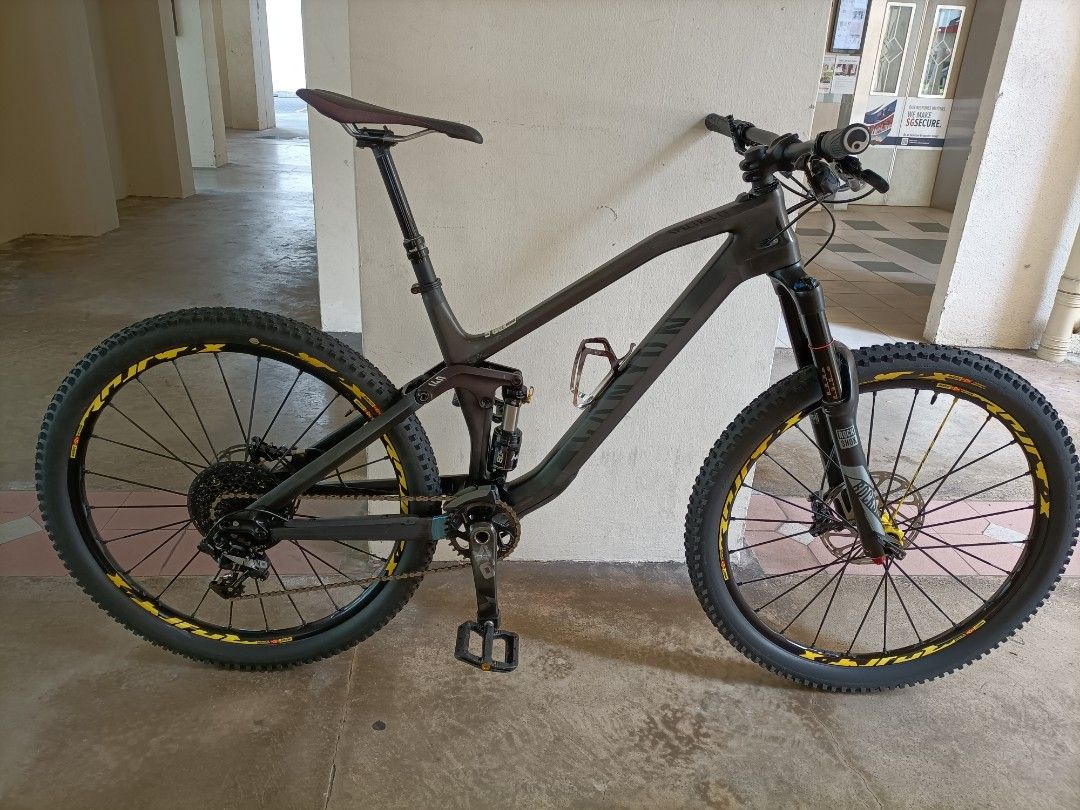 Canyon full shop suspension bike