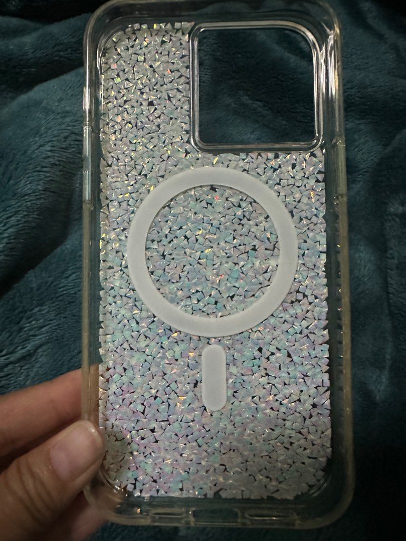 Casemate Twinkle Diamond Magsafe for Iph14PM (Category: Cases & Sleeves) located in Pasig City. Submitted by jaymeecruz (Listing ID 1236293626, Image 3). Description: 9/10 Condition Please see actual pics RFS: decluttering.